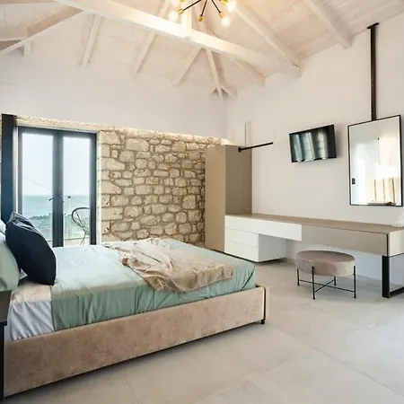 Mani Stone A Paradise Of Panoramic Views *